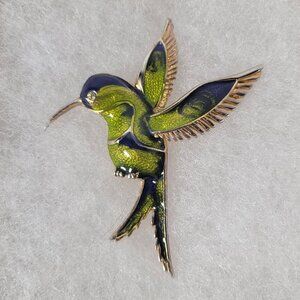 Hummingbird Vintage Classic Statement Elegant Enamel Gold Tone Brooch Pin